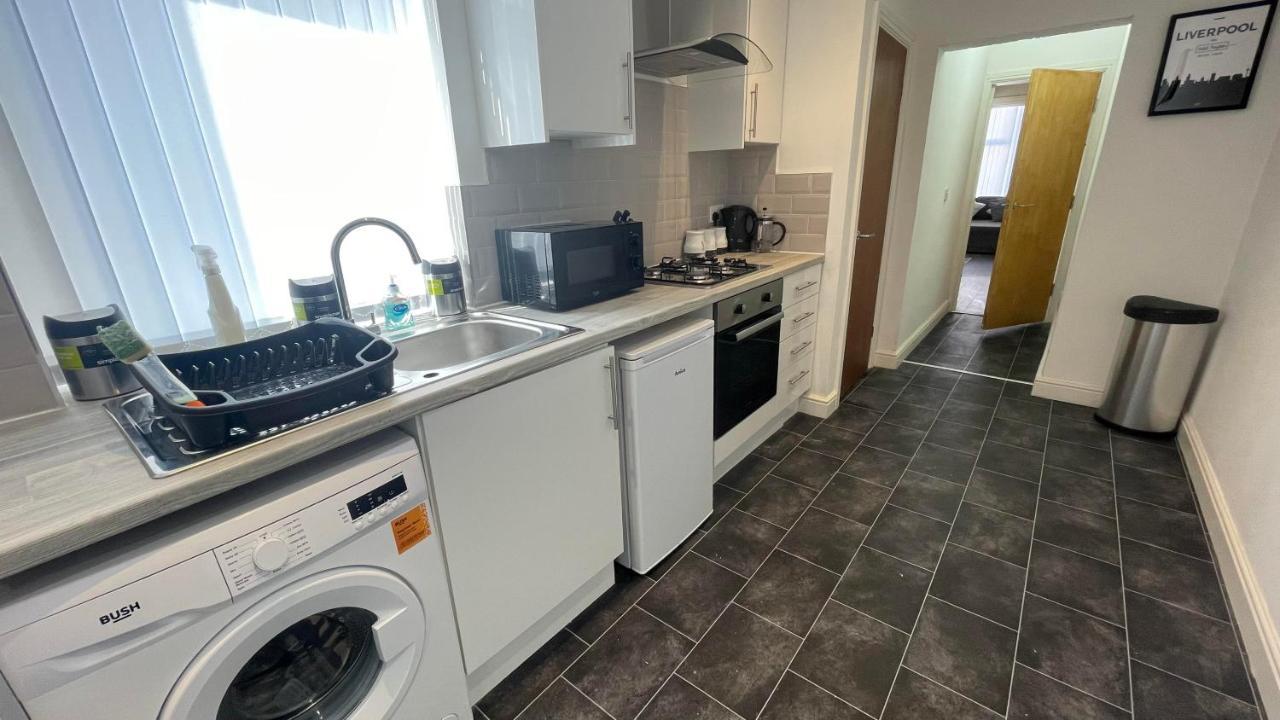 Ryan Air I Bnb - Lfc Apartments Liverpool Zewnętrze zdjęcie