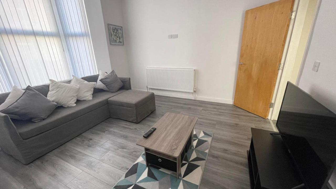 Ryan Air I Bnb - Lfc Apartments Liverpool Zewnętrze zdjęcie