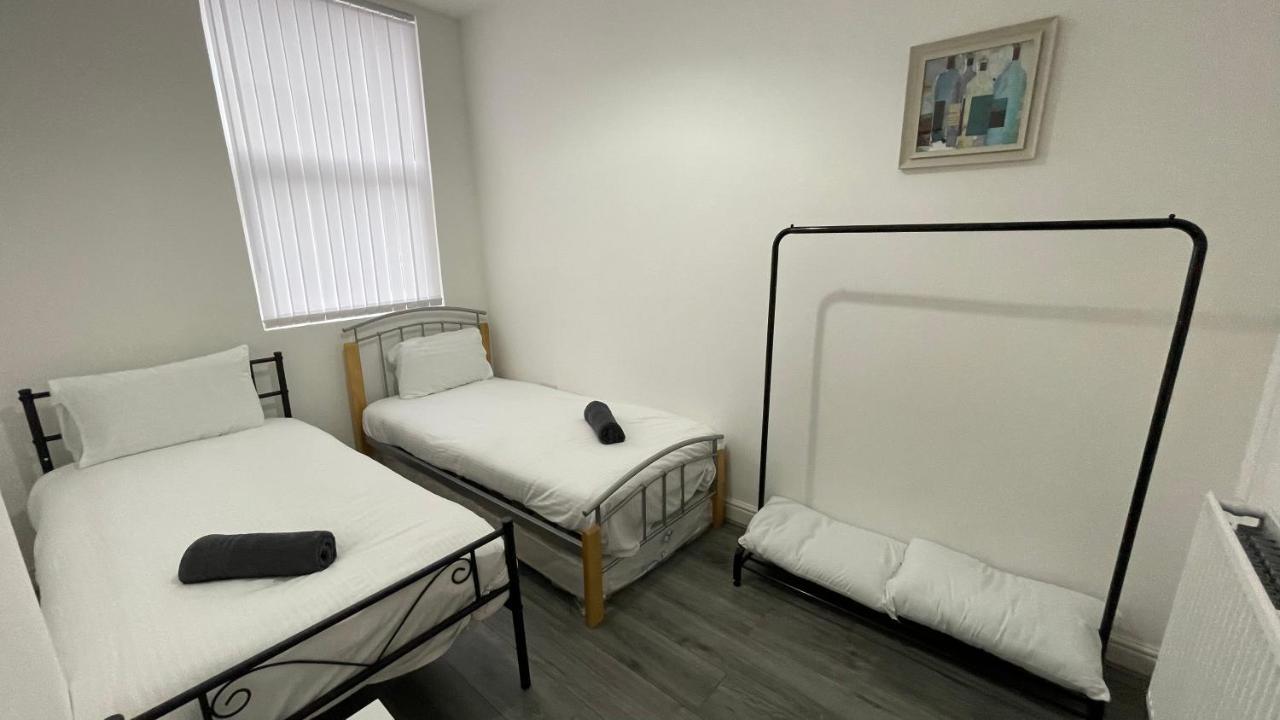 Ryan Air I Bnb - Lfc Apartments Liverpool Zewnętrze zdjęcie